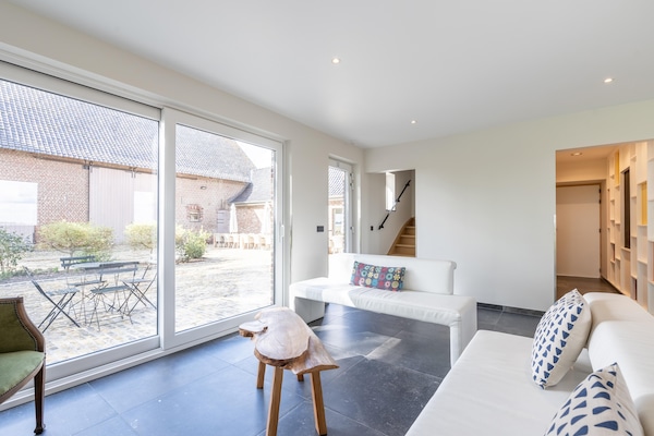 Foto van Herenhuis in Roesbrugge met tuin - Vakantiehuis in Roesbrugge - LivingRoom