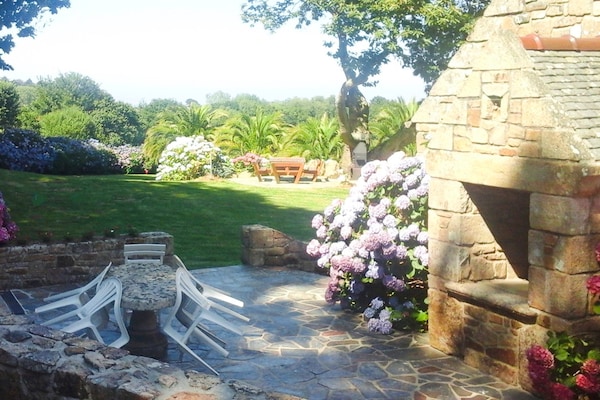 Foto van Stenen Huis in Bretagne bij Zandstrand - Vakantiehuis in Penvénan - GardenSummer