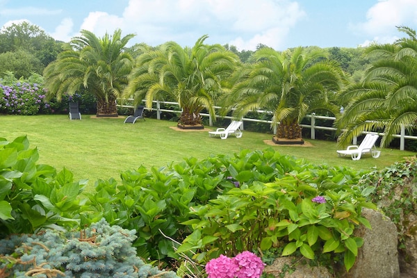 Foto van Stenen Huis in Bretagne bij Zandstrand - Vakantiehuis in Penvénan - GardenSummer