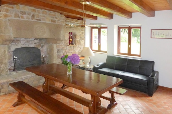 Foto van Stenen Huis in Bretagne bij Zandstrand - Vakantiehuis in Penvénan - LivingRoom