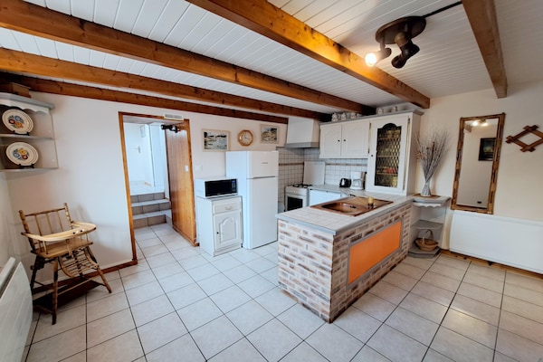Foto van Stenen huis in Bretagne bij zandstranden - Vakantiehuis in Landéda - Kitchen