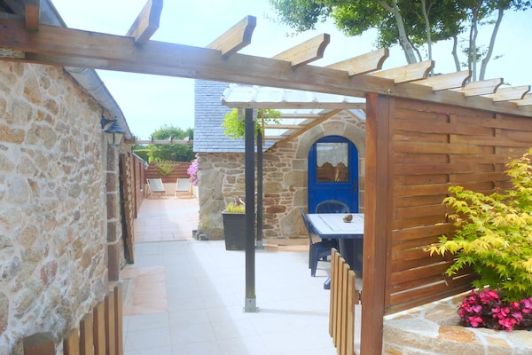 Foto van Stenen huis in Bretagne bij zandstranden - Vakantiehuis in Landéda - TerraceBalcony