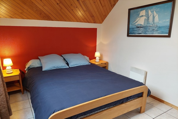 Foto van Stenen huis in Bretagne bij zandstranden - Vakantiehuis in Landéda - BedRoom