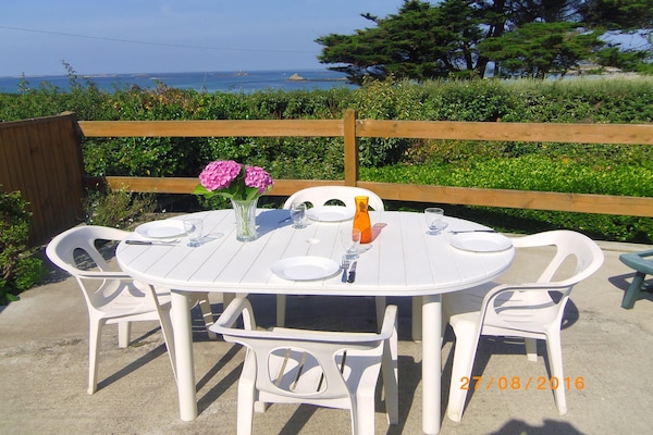 Foto van Stenen huis in Bretagne bij zandstranden - Vakantiehuis in Landéda - TerraceBalcony