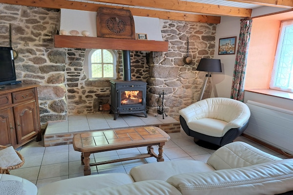 Foto van Stenen huis in Bretagne bij zandstranden - Vakantiehuis in Landéda - LivingRoom