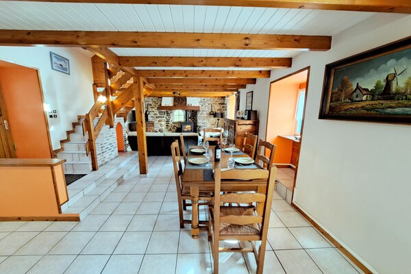 Foto van Stenen huis in Bretagne bij zandstranden - Vakantiehuis in Landéda - DiningRoom