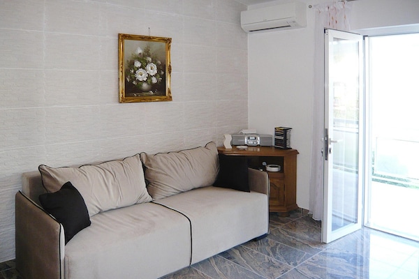 Foto van Uitje voor koppels bij de Adriatische Zee - Vakantiehuis in Biograd - LivingRoom