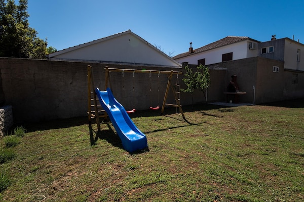 Foto van Appartement in Seline bij Paklenica Park - Vakantiehuis in Seline - GardenSummer