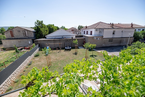 Foto van Appartement in Seline bij Paklenica Park - Vakantiehuis in Seline - GardenSummer