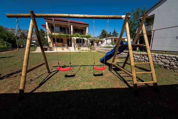 Foto van Appartement in Seline bij Paklenica Park - Vakantiehuis in Seline - GardenSummer