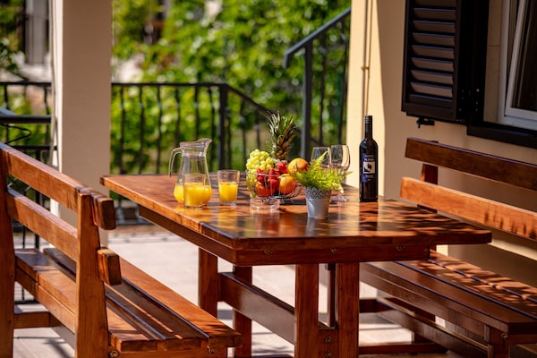 Foto van Appartement in Seline bij Paklenica Park - Vakantiehuis in Seline - TerraceBalcony