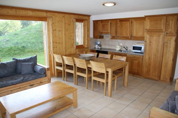 Foto van Appartement Veysonnaz bij Skilift 4 Vallées - Vakantiehuis in Veysonnaz - LivingRoom
