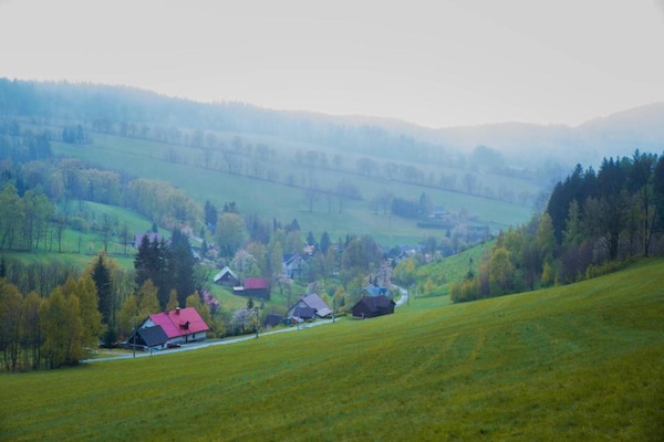 Foto van Berghut met zwembad - Vakantiehuis in Ktová - AreaSummer20KM