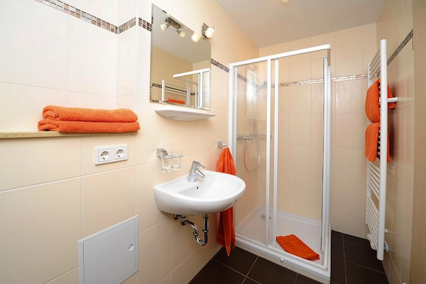 Foto van Appartementen Am Spreewaldfliess, Schlepzig - Vakantiehuis in Schlepzig - BathRoom