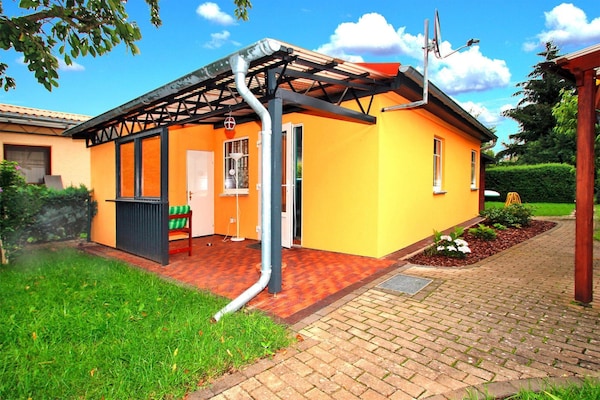 Foto van Bungalow aan de oever van de Spree, Lübben - Vakantiehuis in Lübben - ExteriorSummer