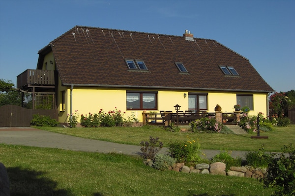 Foto van Vakantieappartement met tuin in Zweedorf - Vakantiehuis in Zweedorf - ExteriorSummer