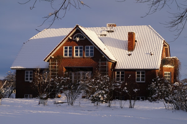 Foto van Appartement in Semlow met tuin en terras - Vakantiehuis in Semlow - ExteriorWinter