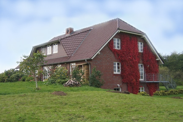 Foto van Appartement in Semlow met tuin en terras - Vakantiehuis in Semlow - ExteriorSummer