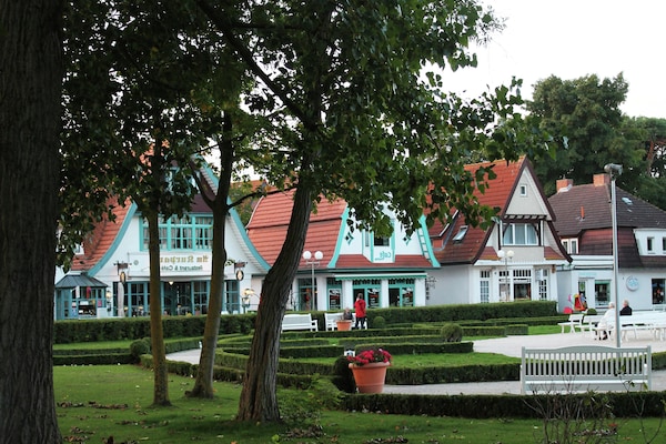 Foto van Vakantiehuis in Boltenhagen aan het zandstrand - Vakantiehuis in Ostseebad Boltenhagen - ExteriorSummer