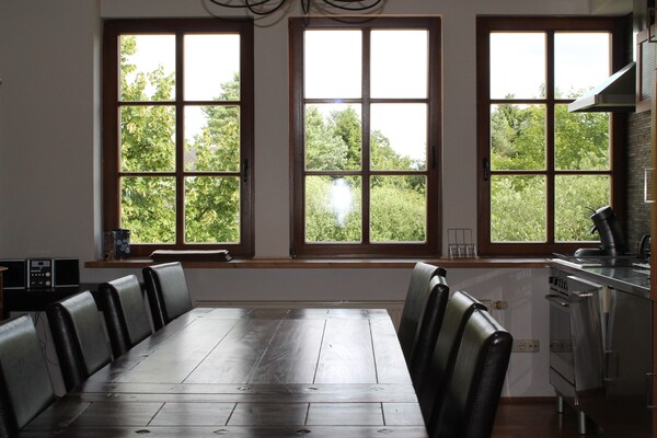 Foto van Landhuis in Gressow met vijver - Vakantiehuis in Gressow - DiningRoom