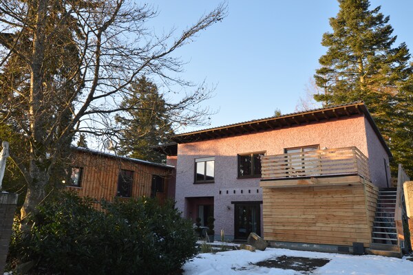 Foto van Ruime Eifel Escape - Vakantiehuis in Manderscheid - ExteriorWinter