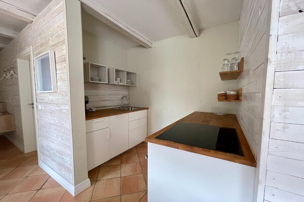 Foto van Vakantieverblijf met 5 appartementen, hal - Vakantiehuis in Saal - Kitchen