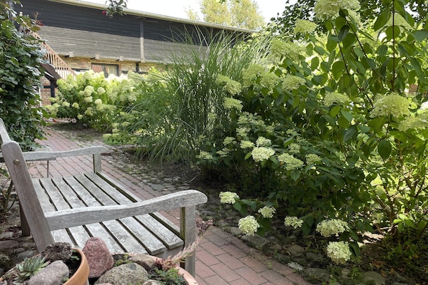 Foto van Vakantieverblijf met 5 appartementen, hal - Vakantiehuis in Saal - GardenSummer