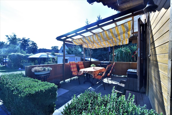 Foto van Bungalow in Klein Strצmkendorf - Vakantiehuis in Klein Strömkendorf - TerraceBalcony