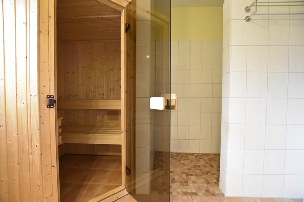 Foto van Groot vakantiehuis voor 14 personen in Zierow. - Vakantiehuis in Zierow - Wellness