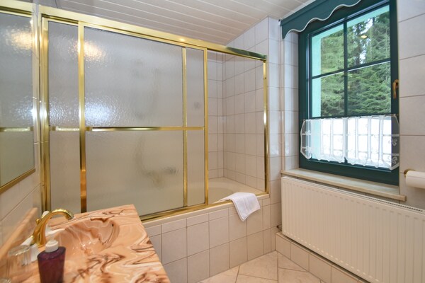 Foto van Haven met privéterras - Vakantiehuis in Jägersgrün - BathRoom