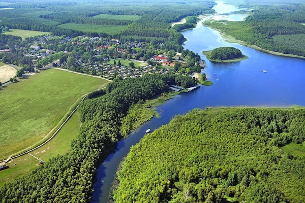 Foto van Vakantiehuis in Scandinavische stijl - Vakantiehuis in Granzow - AreaSummer5KM