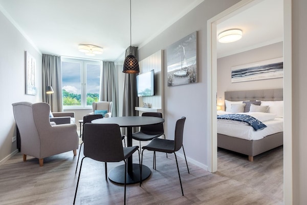 Foto van Appartement met loggia en uitzicht op het park - Vakantiehuis in Travemünde - DiningRoom