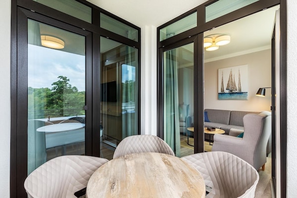 Foto van Appartement met loggia en uitzicht op het park - Vakantiehuis in Travemünde - TerraceBalcony