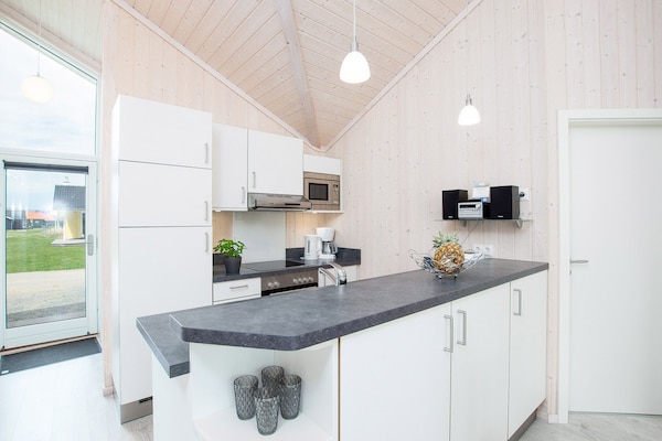 Foto van Baltische Vakantiehaven voor 8 personen - Vakantiehuis in Großenbrode - Kitchen