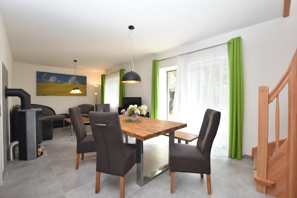 Foto van Landhuis met open haard - Vakantiehuis in Damshagen - DiningRoom