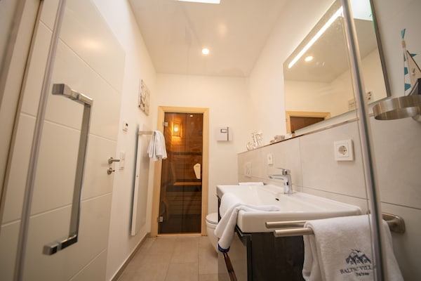 Foto van Vakantiehuis in Damp aan het Oostzeestrand - Vakantiehuis in Damp - BathRoom