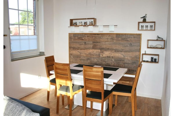 Foto van Bungalow in Strandnaehe, Dornumersiel - Vakantiehuis in Dornumersiel - DiningRoom