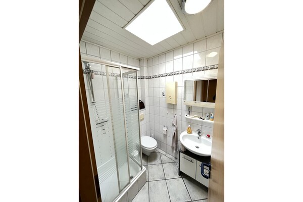 Foto van Bungalow in Strandnaehe, Dornumersiel - Vakantiehuis in Dornumersiel - BathRoom