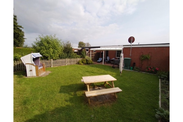 Foto van Bungalow in Strandnaehe, Dornumersiel - Vakantiehuis in Dornumersiel - GardenSummer