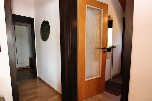 Foto van Vrijstaande vakantiebungalow in vakwerkstijl - Vakantiehuis in Burhave - Landing