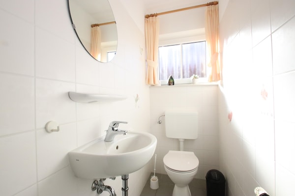 Foto van Halfvrijstaande woning in Burhave - Vakantiehuis in Burhave - BathRoom