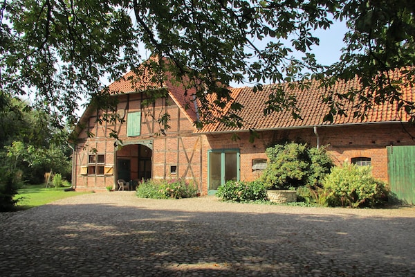 Foto van Ruime retraite met tuin - Vakantiehuis in Langlingen-Hohnebostel - ExteriorSummer