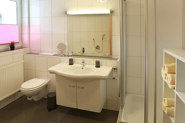 Foto van Appartement met balkon en prachtig uitzicht - Vakantiehuis in Willingen - BathRoom