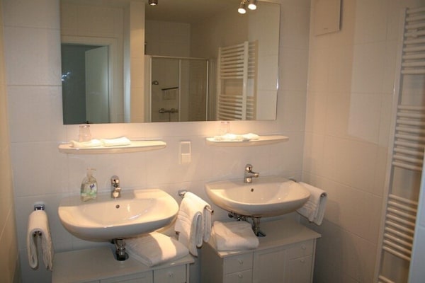 Foto van Appartement met terras in Willingen - Vakantiehuis in Willingen - BathRoom