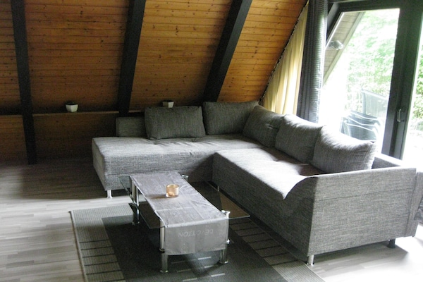 Foto van Vakantiehuis in Duitsland met Uitzicht - Vakantiehuis in Ronshausen - LivingRoom