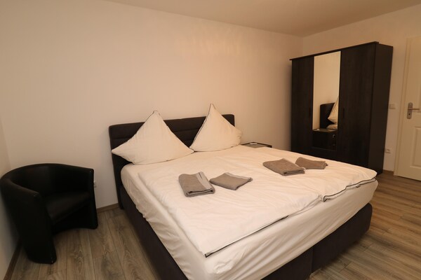 Foto van Appartement in Essen voor twee personen met privéterras - BedRoom