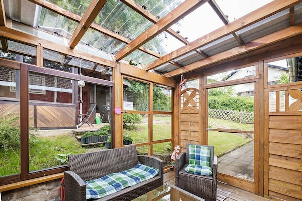 Foto van Feusdorf Bosbungalow - Vakantiehuis in Feusdorf - TerraceBalcony