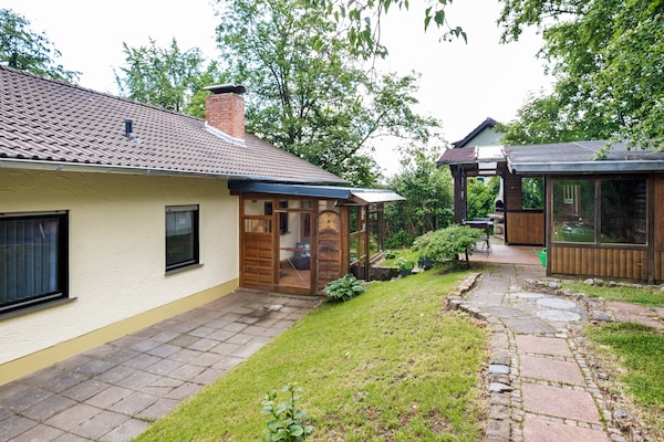 Foto van Feusdorf Bosbungalow - Vakantiehuis in Feusdorf - GardenSummer
