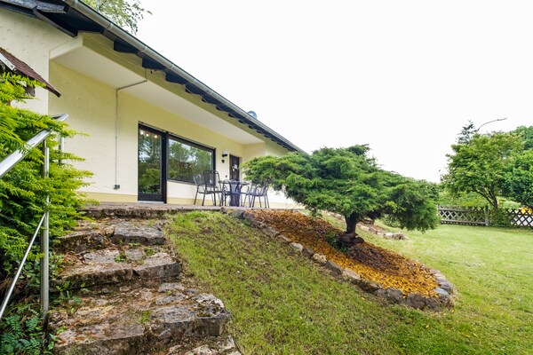 Foto van Feusdorf Bosbungalow - Vakantiehuis in Feusdorf - GardenSummer
