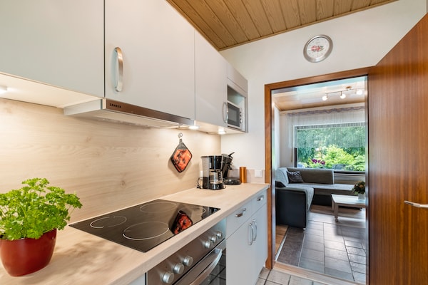 Foto van Feusdorf Bosbungalow - Vakantiehuis in Feusdorf - Kitchen